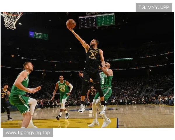 库里伤停勇士惨败绿军布朗三双