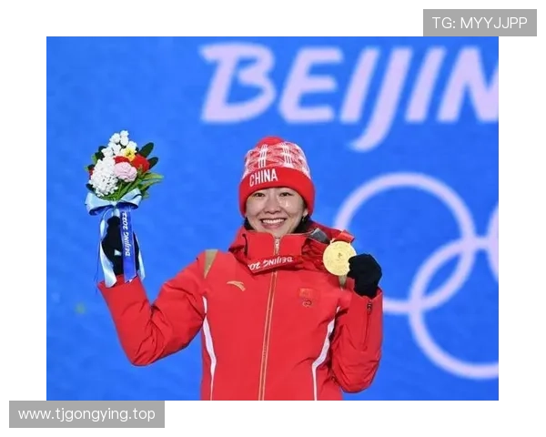 徐梦桃夺铜与对手同庆显情商